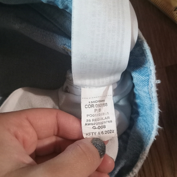 A & F 90s Straight Ultra High Rise Sz 25/0 Light Wash Blue Jeans - Picture 9 of 9